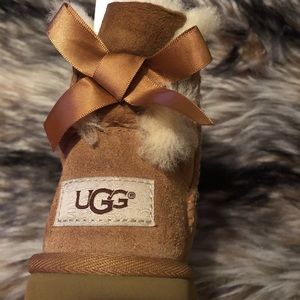 UGG Mini Bailey Bow Toddler size 10